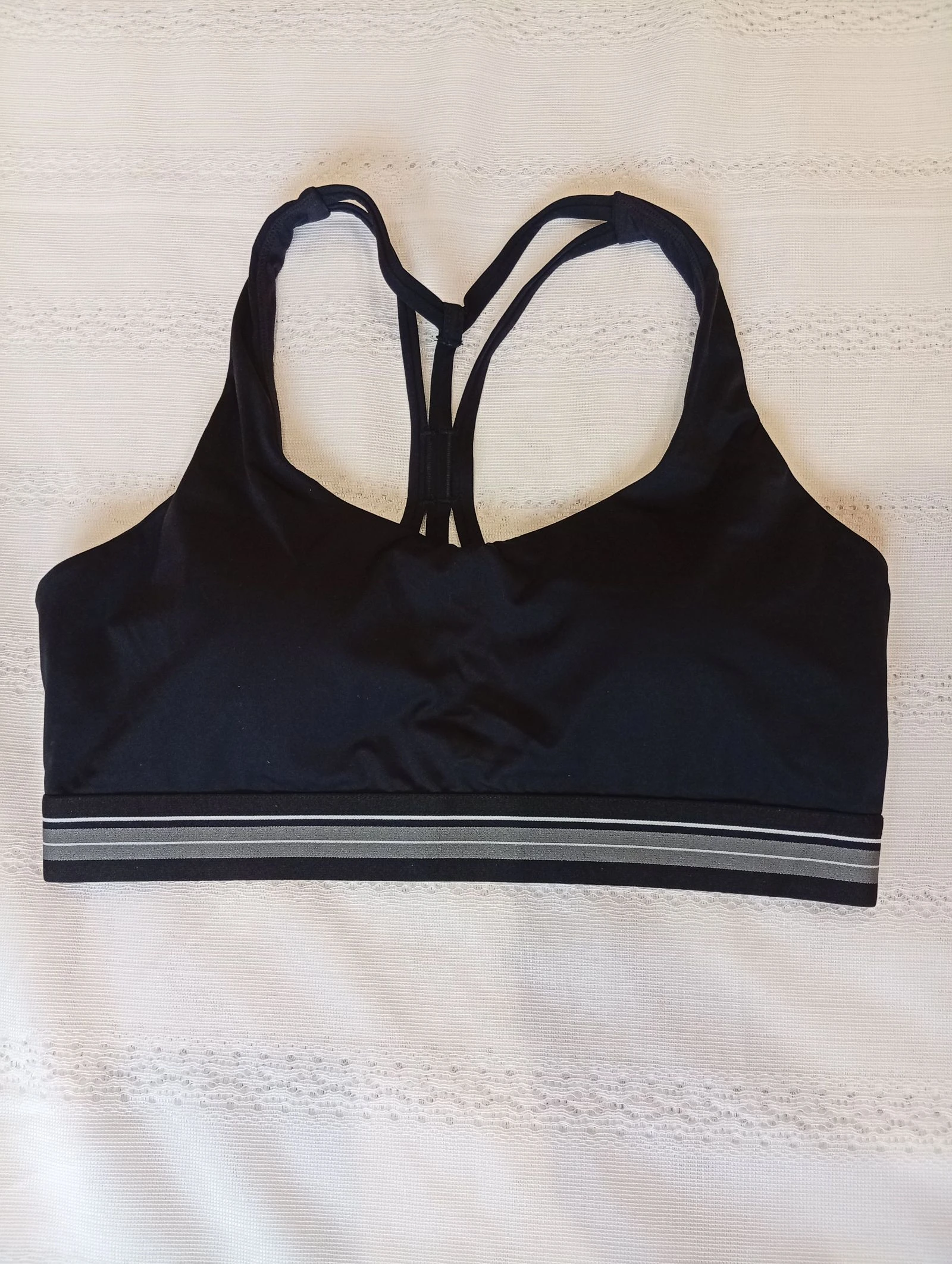 Halara Sports Bra – Size S.  Soft, comfortable and supportive